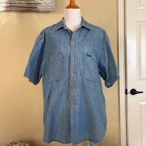 Vintage GUESS men's denim short sleeve shirt